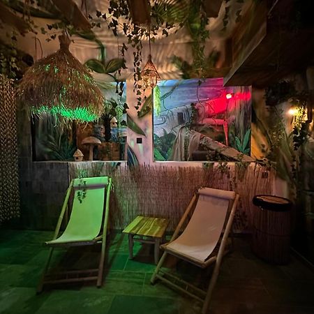 Jungle Spa Bed & Breakfast Dunkirk Exterior photo
